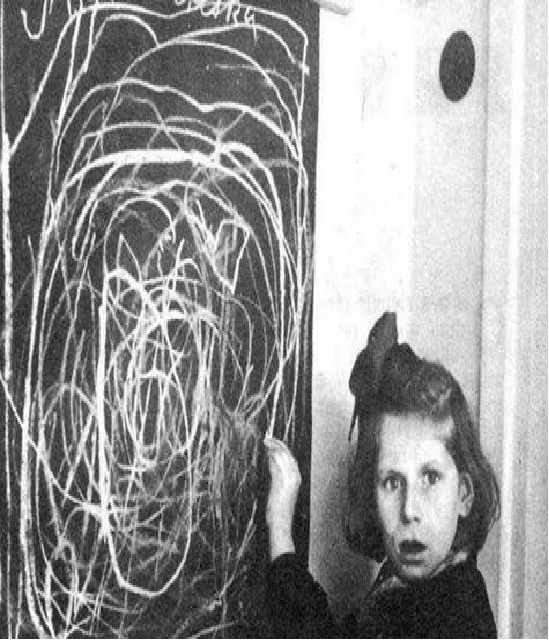 تصور یک کودک آزاد شده از اردوگاه نازی ها از خانه – 1945