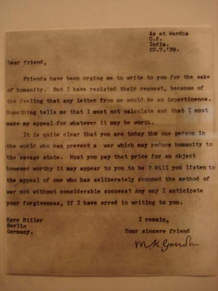 نامه گاندی به هیتلر برای جلوگیری از جنگ