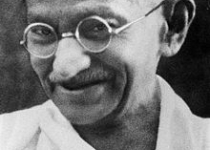 نامه گاندی به هیتلر برای جلوگیری از جنگ