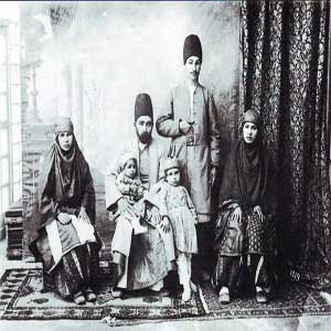 تصویر یک خانواده دوران قاجار