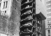 عکس/پارکینگ جالب در سال ۱۹۳۶