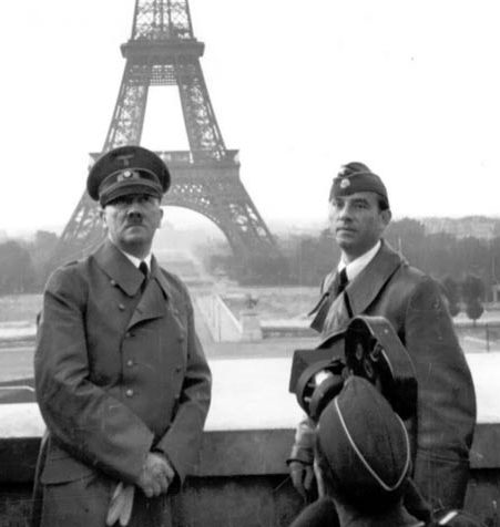 عکس یادگاری هیتلر با برج ایفل