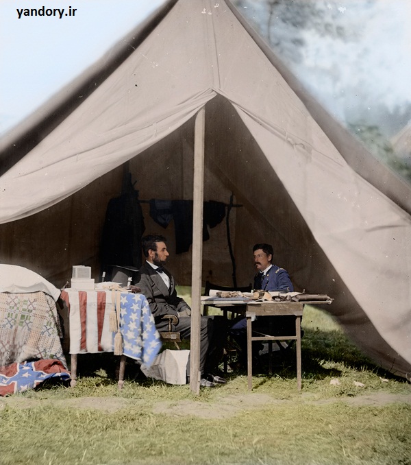 پرزیدنت "لینکلن" و "ژنرال مک کله‌لان"در حال گفتگو. سال 1862