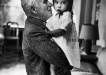 چارلی چاپلین و دخترش/عکس