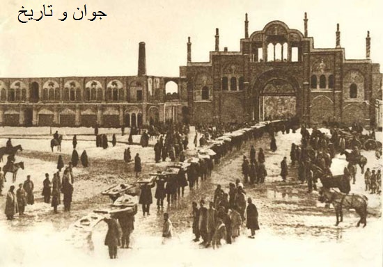 عکس/عیدی درباریان به شاه قاجار