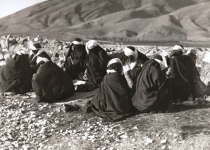 «تی‌پارتی» زنان در عصر قاجار+عکس