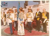 مراسم افتتاحیه مجلس سنا با حضور فرح  و محمدرضا پهلوی