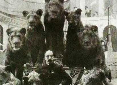 سیرکی در روسیه با حیوانات وحشی/1905