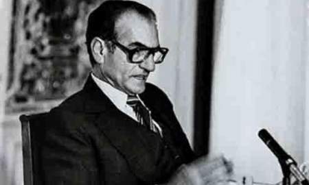 اعتراف تلخ و دیرهنگام شاه اعتراف تلخ و دیرهنگام شاه