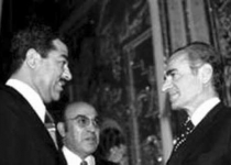 عکسی از دیدار شاه با صدام