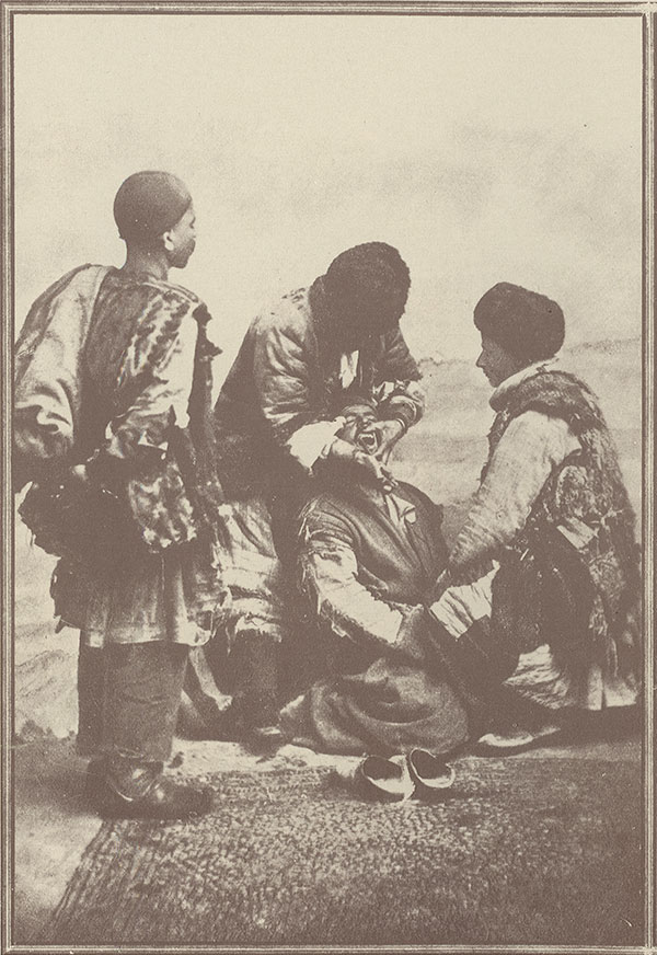 عکس/دندان کشی در دوره قاجار